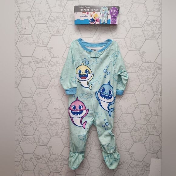 Nwt Baby Shark Bundle, Size 12 months - Picture 5 of 7